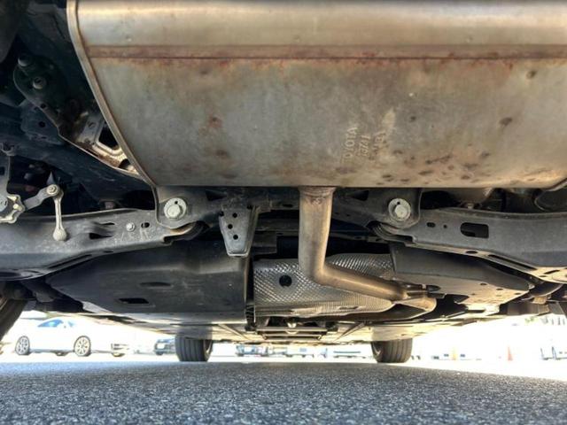 プリウス Ｓツーリングセレクション　新品タイヤ／純正　メモリーナビ／トヨタセーフティセンス／シートヒーター　前席／車線逸脱防止支援システム／シート　合皮／パーキングアシスト　バックガイド／ヘッドランプ　ＬＥＤ　衝突被害軽減システム（44枚目）