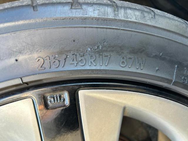 プリウス Ｓツーリングセレクション　新品タイヤ／純正　メモリーナビ／トヨタセーフティセンス／シートヒーター　前席／車線逸脱防止支援システム／シート　合皮／パーキングアシスト　バックガイド／ヘッドランプ　ＬＥＤ　衝突被害軽減システム（49枚目）