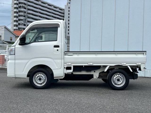 ハイゼットトラック ４ＷＤスタンダード　新品タイヤ／保証書／スマートアシスト（トヨタ・ダイハツ）／車線逸脱防止支援システム／ＥＢＤ付ＡＢＳ／横滑り防止装置／パワーウインドウ／エンジンスタートボタン／パワーステアリング／オートライト　４ＷＤ（2枚目）