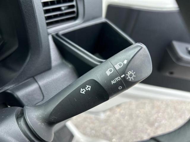 ハイゼットトラック ４ＷＤスタンダード　新品タイヤ／保証書／スマートアシスト（トヨタ・ダイハツ）／車線逸脱防止支援システム／ＥＢＤ付ＡＢＳ／横滑り防止装置／パワーウインドウ／エンジンスタートボタン／パワーステアリング／オートライト　４ＷＤ（10枚目）