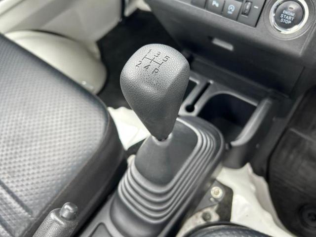 ハイゼットトラック ４ＷＤスタンダード　新品タイヤ／保証書／スマートアシスト（トヨタ・ダイハツ）／車線逸脱防止支援システム／ＥＢＤ付ＡＢＳ／横滑り防止装置／パワーウインドウ／エンジンスタートボタン／パワーステアリング／オートライト　４ＷＤ（12枚目）