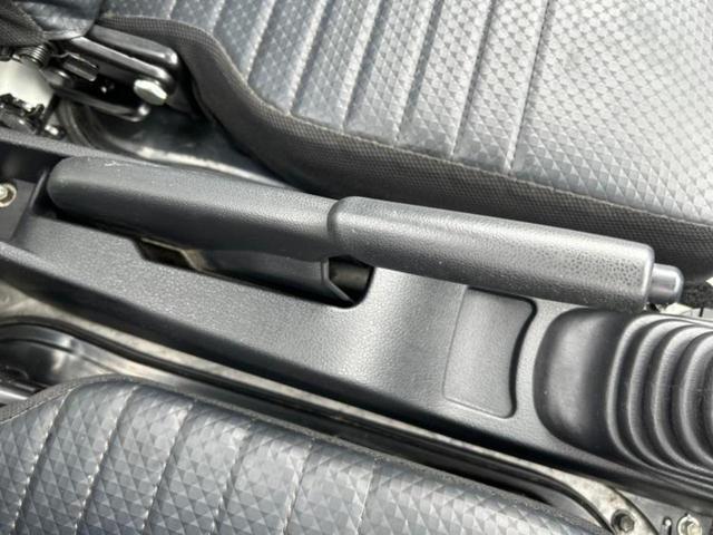 ハイゼットトラック ４ＷＤスタンダード　新品タイヤ／保証書／スマートアシスト（トヨタ・ダイハツ）／車線逸脱防止支援システム／ＥＢＤ付ＡＢＳ／横滑り防止装置／パワーウインドウ／エンジンスタートボタン／パワーステアリング／オートライト　４ＷＤ（27枚目）