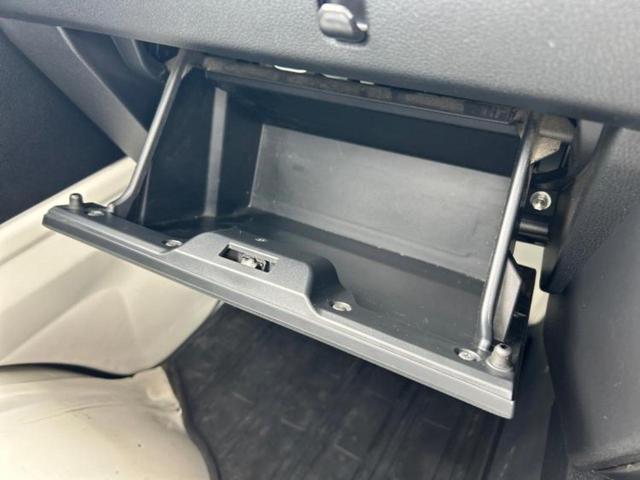 ハイゼットトラック ４ＷＤスタンダード　新品タイヤ／保証書／スマートアシスト（トヨタ・ダイハツ）／車線逸脱防止支援システム／ＥＢＤ付ＡＢＳ／横滑り防止装置／パワーウインドウ／エンジンスタートボタン／パワーステアリング／オートライト　４ＷＤ（28枚目）