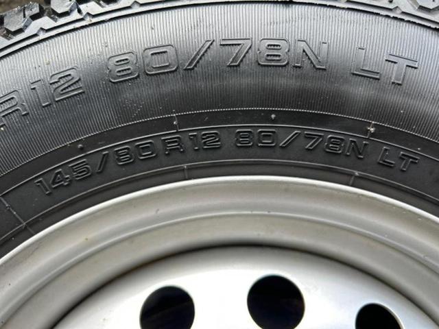 ハイゼットトラック ４ＷＤスタンダード　新品タイヤ／保証書／スマートアシスト（トヨタ・ダイハツ）／車線逸脱防止支援システム／ＥＢＤ付ＡＢＳ／横滑り防止装置／パワーウインドウ／エンジンスタートボタン／パワーステアリング／オートライト　４ＷＤ（49枚目）