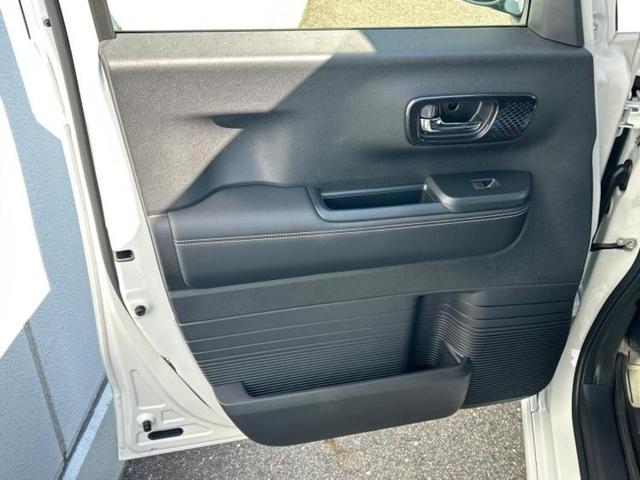 Ｎ－ＢＯＸカスタム ターボコーディネートスタイルモノトーン　保証書／純正　８インチ　ナビ／ホンダセンシング／両側電動スライドドア／シートヒーター　前席／車線逸脱防止支援システム／シート　合皮／パーキングアシスト　バックガイド／ヘッドランプ　ＬＥＤ　ターボ（22枚目）