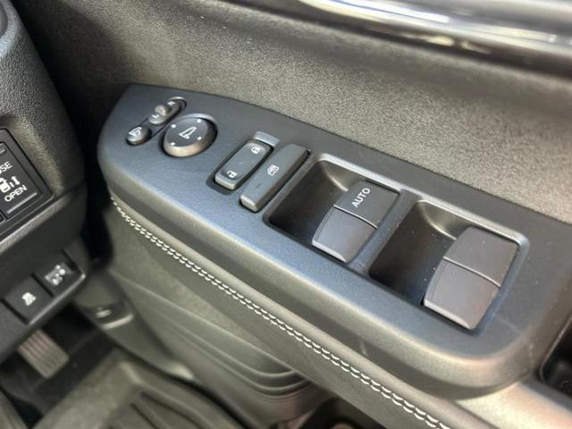 Ｎ－ＢＯＸカスタム ターボコーディネートスタイルモノトーン　保証書／純正　８インチ　ナビ／ホンダセンシング／両側電動スライドドア／シートヒーター　前席／車線逸脱防止支援システム／シート　合皮／パーキングアシスト　バックガイド／ヘッドランプ　ＬＥＤ　ターボ（27枚目）