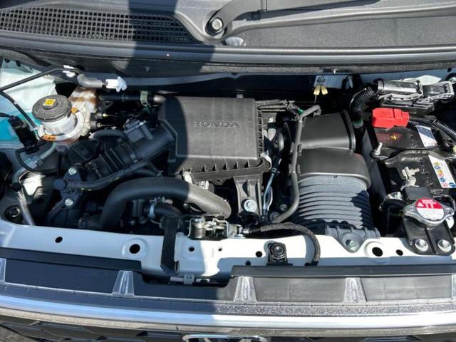 Ｎ－ＢＯＸカスタム ターボコーディネートスタイルモノトーン　保証書／純正　８インチ　ナビ／ホンダセンシング／両側電動スライドドア／シートヒーター　前席／車線逸脱防止支援システム／シート　合皮／パーキングアシスト　バックガイド／ヘッドランプ　ＬＥＤ　ターボ（47枚目）