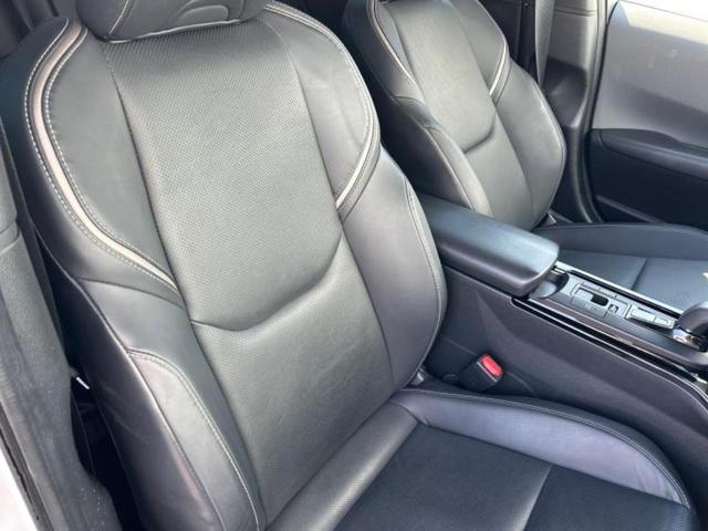 プリウス Ｚ　新品タイヤ／モデリスタエアロ／保証書／純正　１２．３インチ　メモリーナビ／デジタルインナーミラー／トヨタセーフティセンス／エアーシート　前席／パノラミックビューモニター／車線逸脱防止支援システム（4枚目）