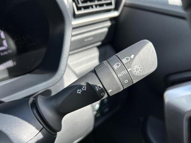 ライズ ハイブリッドZ 純正エアロ/保証書/ディスプレイオーディオ9インチ/スマートアシスト(トヨタ・ダイハツ)/シートヒーター 前席/パノラミックビューモニター/車線逸脱防止支援システム/ヘッドランプ LED 全周囲カメラ(15枚目)