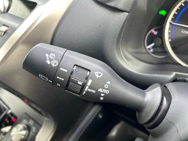 NX NX300hスパイスアンドシック サンルーフ/保証書/純正 10.3インチ メモリーナビ/プリクラッシュセーフティ/エアーシート 前席/パノラミックビューモニター/車線逸脱防止支援システム/シート フルレザー 革シート 全周囲カメラ(17枚目)