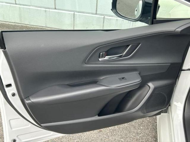 プリウス 4WD Z 新品タイヤ/パノラマルーフ/純正エアロ/保証書/ディスプレイオーディオ+ナビ12.3インチ/デジタルインナーミラー/トヨタセーフティセンス/エアーシート 前席/全方位モニター サンルーフ ローダウン(22枚目)