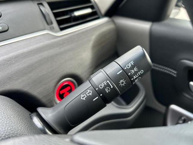 フリード＋ハイブリッド ハイブリッドＥＸ　新品タイヤ／保証書／純正　９インチ　ＳＤナビ／ホンダセンシング／両側電動スライドドア／シートヒーター　前席／車線逸脱防止支援システム／シート　ハーフレザー／パーキングアシスト　バックガイド　ＤＶＤ再生（16枚目）