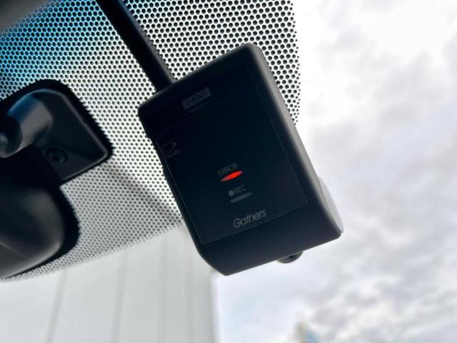 フリード＋ハイブリッド ハイブリッドＥＸ　新品タイヤ／保証書／純正　９インチ　ＳＤナビ／ホンダセンシング／両側電動スライドドア／シートヒーター　前席／車線逸脱防止支援システム／シート　ハーフレザー／パーキングアシスト　バックガイド　ＤＶＤ再生（40枚目）