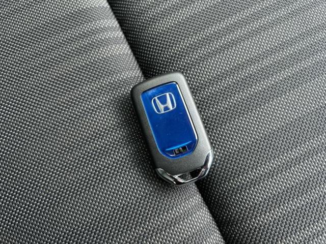 フリード＋ハイブリッド ハイブリッドＥＸ　新品タイヤ／保証書／純正　９インチ　ＳＤナビ／ホンダセンシング／両側電動スライドドア／シートヒーター　前席／車線逸脱防止支援システム／シート　ハーフレザー／パーキングアシスト　バックガイド　ＤＶＤ再生（41枚目）