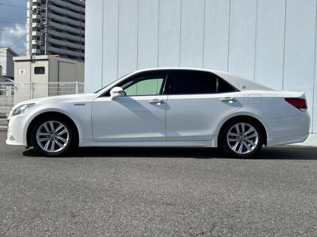 クラウンハイブリッド ハイブリッドアスリートS 新品タイヤ/保証書/純正 8インチ HDDナビ/シートヒーター 前席/ヘッドランプ HID/Bluetooth接続/ETC/EBD付ABS/横滑り防止装置/アイドリングストップ バックカメラ(2枚目)