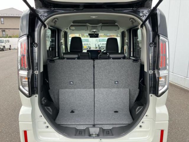 スペーシアカスタム ハイブリッドＸＳターボ　新品タイヤ／保証書／純正　９インチ　ＳＤナビ／セーフティサポート（スズキ）／両側電動スライドドア／シートヒーター　前席／全方位モニター用カメラ／車線逸脱防止支援システム／シート　ハーフレザー　ターボ（8枚目）