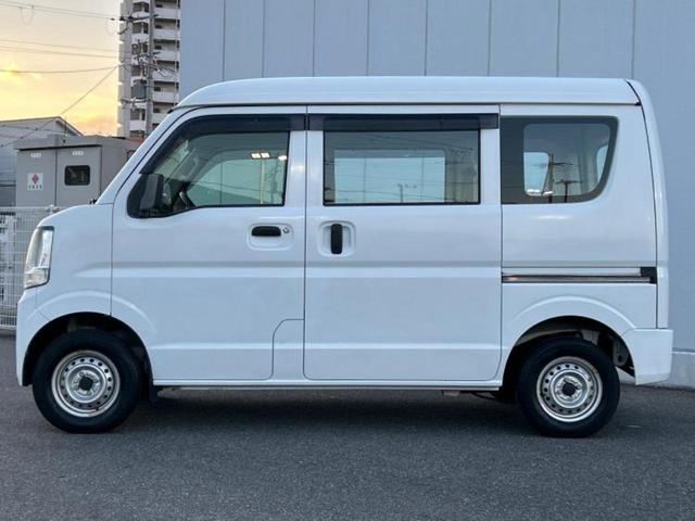NV100クリッパーバン DX 新品タイヤ/保証書/エアバッグ 運転席/エアバッグ 助手席/キーレスエントリー/パワーステアリング/マニュアルエアコン/取扱説明書/ユーザー買取車/UVカットガラス/ヘッドライトレベライザー/ラジオ(2枚目)