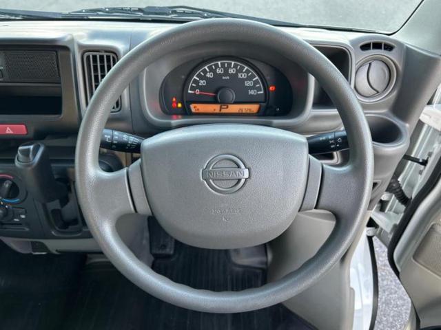 NV100クリッパーバン DX 新品タイヤ/保証書/エアバッグ 運転席/エアバッグ 助手席/キーレスエントリー/パワーステアリング/マニュアルエアコン/取扱説明書/ユーザー買取車/UVカットガラス/ヘッドライトレベライザー/ラジオ(10枚目)