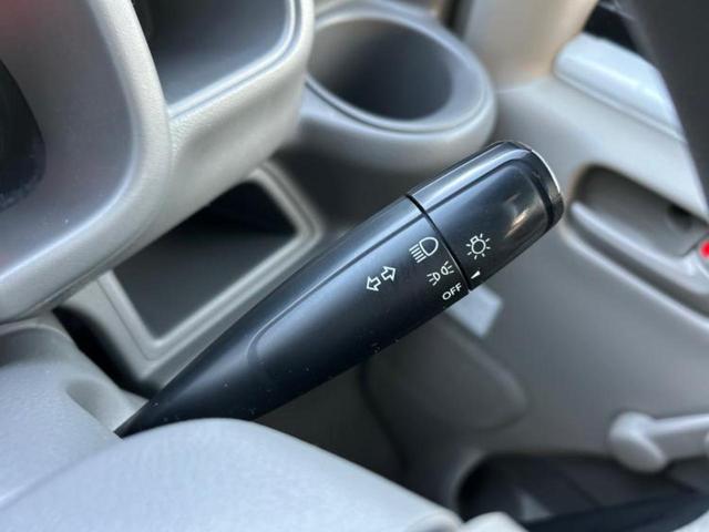 NV100クリッパーバン DX 新品タイヤ/保証書/エアバッグ 運転席/エアバッグ 助手席/キーレスエントリー/パワーステアリング/マニュアルエアコン/取扱説明書/ユーザー買取車/UVカットガラス/ヘッドライトレベライザー/ラジオ(11枚目)