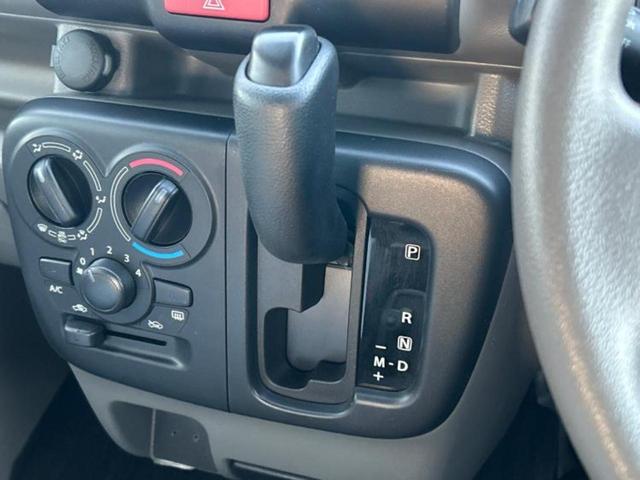 NV100クリッパーバン DX 新品タイヤ/保証書/エアバッグ 運転席/エアバッグ 助手席/キーレスエントリー/パワーステアリング/マニュアルエアコン/取扱説明書/ユーザー買取車/UVカットガラス/ヘッドライトレベライザー/ラジオ(13枚目)