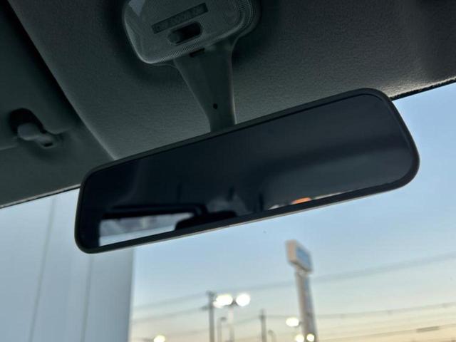 NV100クリッパーバン DX 新品タイヤ/保証書/エアバッグ 運転席/エアバッグ 助手席/キーレスエントリー/パワーステアリング/マニュアルエアコン/取扱説明書/ユーザー買取車/UVカットガラス/ヘッドライトレベライザー/ラジオ(24枚目)