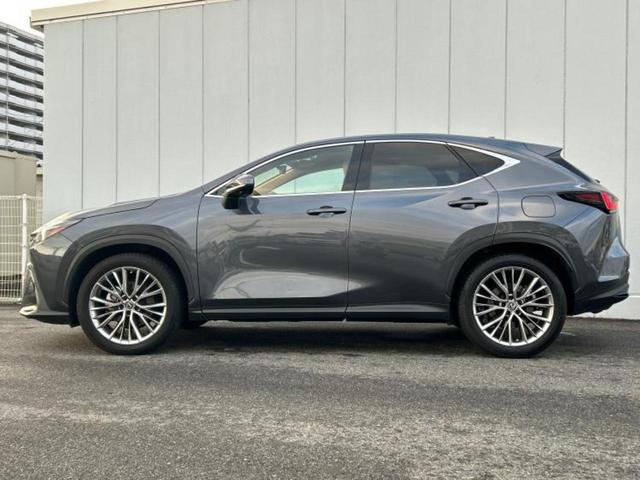 ＮＸ ＮＸ２５０バージョンＬ　保証書／ディスプレイオーディオ＋ナビ１２．３インチ／プリクラッシュセーフティ／シートヒーター／パノラミックビューモニター／車線逸脱防止支援システム／シート　フルレザー　革シート　衝突被害軽減システム（2枚目）