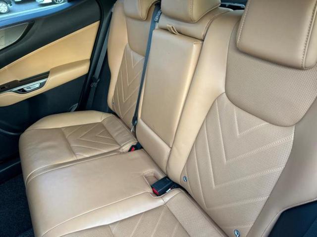 ＮＸ ＮＸ２５０バージョンＬ　保証書／ディスプレイオーディオ＋ナビ１２．３インチ／プリクラッシュセーフティ／シートヒーター／パノラミックビューモニター／車線逸脱防止支援システム／シート　フルレザー　革シート　衝突被害軽減システム（7枚目）
