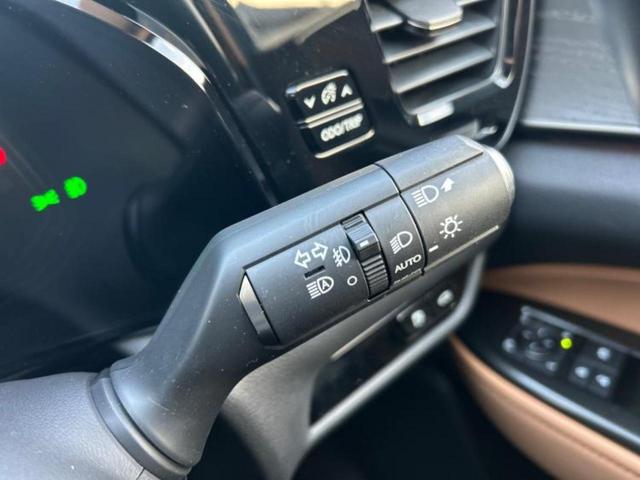 ＮＸ ＮＸ２５０バージョンＬ　保証書／ディスプレイオーディオ＋ナビ１２．３インチ／プリクラッシュセーフティ／シートヒーター／パノラミックビューモニター／車線逸脱防止支援システム／シート　フルレザー　革シート　衝突被害軽減システム（16枚目）