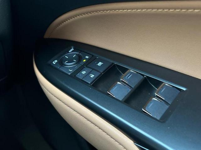 ＮＸ ＮＸ２５０バージョンＬ　保証書／ディスプレイオーディオ＋ナビ１２．３インチ／プリクラッシュセーフティ／シートヒーター／パノラミックビューモニター／車線逸脱防止支援システム／シート　フルレザー　革シート　衝突被害軽減システム（26枚目）