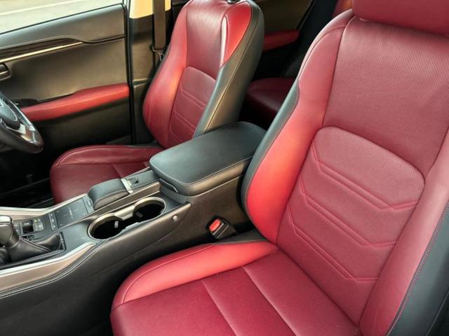 ＮＸ ＮＸ３００バージョンＬ　新品タイヤ／保証書／純正　１０．３インチ　メモリーナビ／プリクラッシュセーフティ／シートヒーター　全席／パノラミックビューモニター／車線逸脱防止支援システム／シート　フルレザー　革シート　ターボ（6枚目）