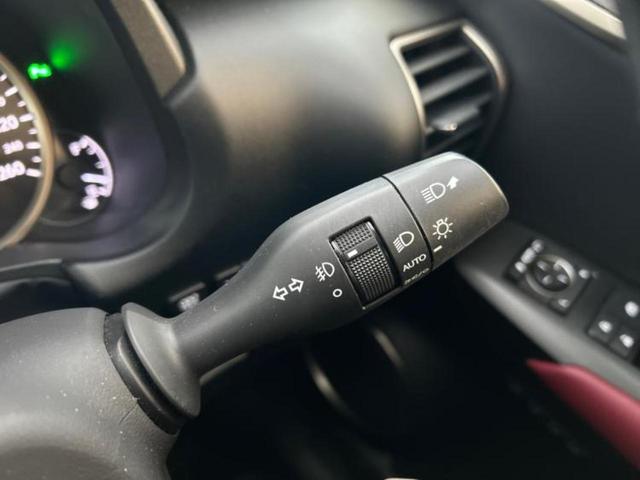 ＮＸ ＮＸ３００バージョンＬ　新品タイヤ／保証書／純正　１０．３インチ　メモリーナビ／プリクラッシュセーフティ／シートヒーター　全席／パノラミックビューモニター／車線逸脱防止支援システム／シート　フルレザー　革シート　ターボ（16枚目）