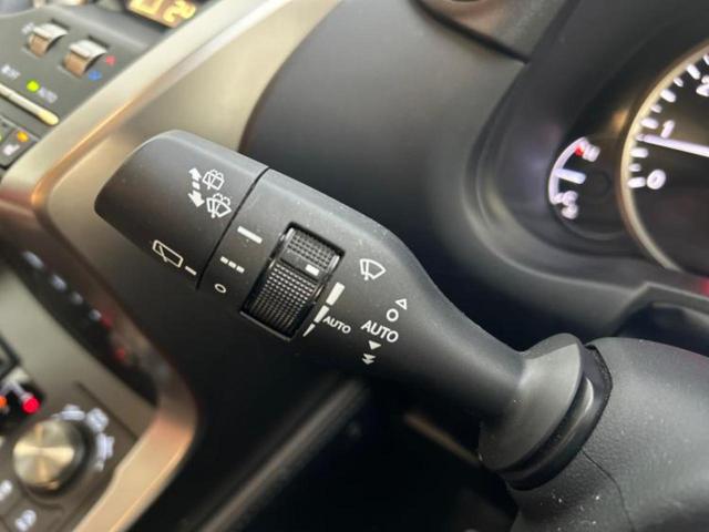 ＮＸ ＮＸ３００バージョンＬ　新品タイヤ／保証書／純正　１０．３インチ　メモリーナビ／プリクラッシュセーフティ／シートヒーター　全席／パノラミックビューモニター／車線逸脱防止支援システム／シート　フルレザー　革シート　ターボ（17枚目）