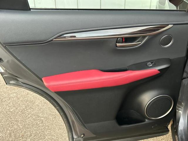 ＮＸ ＮＸ３００バージョンＬ　新品タイヤ／保証書／純正　１０．３インチ　メモリーナビ／プリクラッシュセーフティ／シートヒーター　全席／パノラミックビューモニター／車線逸脱防止支援システム／シート　フルレザー　革シート　ターボ（22枚目）