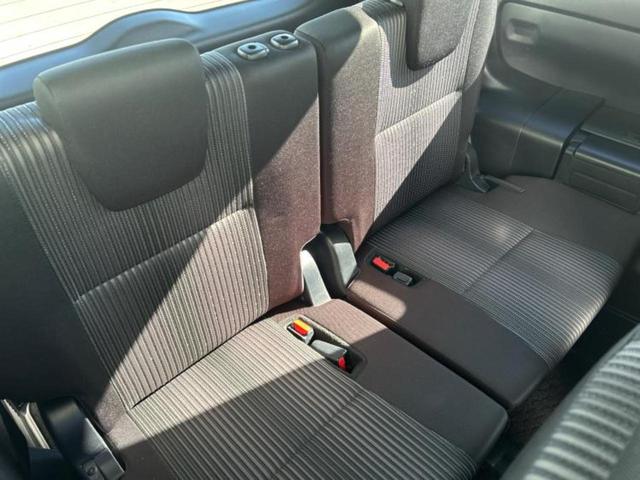 ノア Si 新品タイヤ/保証書/社外 SDナビ/トヨタセーフティセンス/両側電動スライドドア/車線逸脱防止支援システム/ヘッドランプ LED/USBジャック/Bluetooth接続/ETC/EBD付ABS(6枚目)