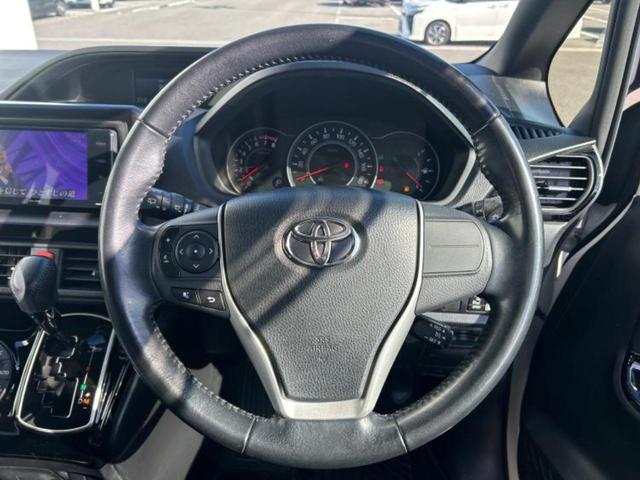 ノア Si 新品タイヤ/保証書/社外 SDナビ/トヨタセーフティセンス/両側電動スライドドア/車線逸脱防止支援システム/ヘッドランプ LED/USBジャック/Bluetooth接続/ETC/EBD付ABS(15枚目)