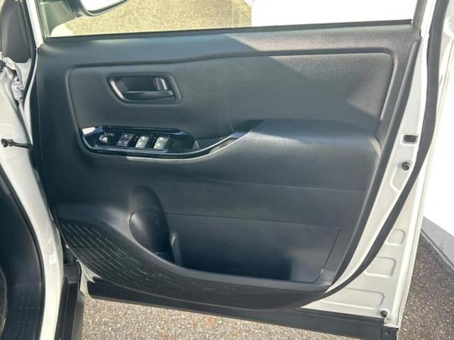 ノア Si 新品タイヤ/保証書/社外 SDナビ/トヨタセーフティセンス/両側電動スライドドア/車線逸脱防止支援システム/ヘッドランプ LED/USBジャック/Bluetooth接続/ETC/EBD付ABS(22枚目)