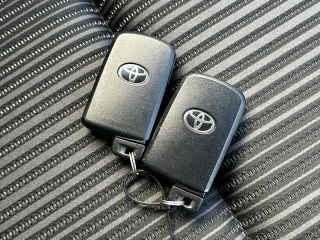 ノア Si 新品タイヤ/保証書/社外 SDナビ/トヨタセーフティセンス/両側電動スライドドア/車線逸脱防止支援システム/ヘッドランプ LED/USBジャック/Bluetooth接続/ETC/EBD付ABS(41枚目)