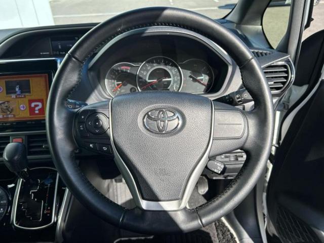 ヴォクシー ＺＳキラメキ３　保証書／純正　９インチ　ＳＤナビ／トヨタセーフティセンス／両側電動スライドドア／車線逸脱防止支援システム／シート　ハーフレザー／パーキングアシスト　バックガイド／ドライブレコーダー　前後　ワンオーナー（15枚目）