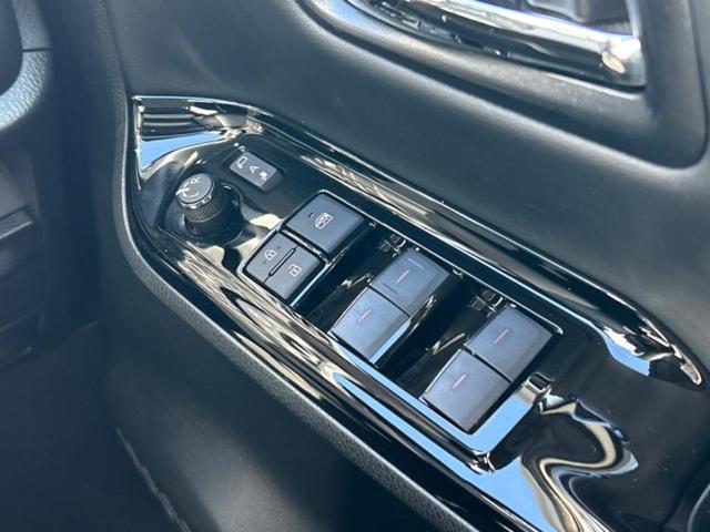 ヴォクシー ＺＳキラメキ３　保証書／純正　９インチ　ＳＤナビ／トヨタセーフティセンス／両側電動スライドドア／車線逸脱防止支援システム／シート　ハーフレザー／パーキングアシスト　バックガイド／ドライブレコーダー　前後　ワンオーナー（28枚目）