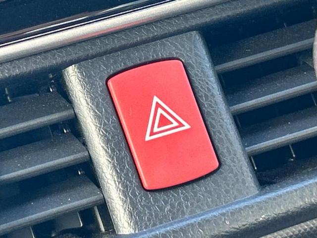 ヴォクシー ＺＳキラメキ３　保証書／純正　９インチ　ＳＤナビ／トヨタセーフティセンス／両側電動スライドドア／車線逸脱防止支援システム／シート　ハーフレザー／パーキングアシスト　バックガイド／ドライブレコーダー　前後　ワンオーナー（31枚目）