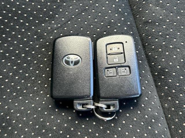 ヴォクシー ＺＳキラメキ３　保証書／純正　９インチ　ＳＤナビ／トヨタセーフティセンス／両側電動スライドドア／車線逸脱防止支援システム／シート　ハーフレザー／パーキングアシスト　バックガイド／ドライブレコーダー　前後　ワンオーナー（42枚目）