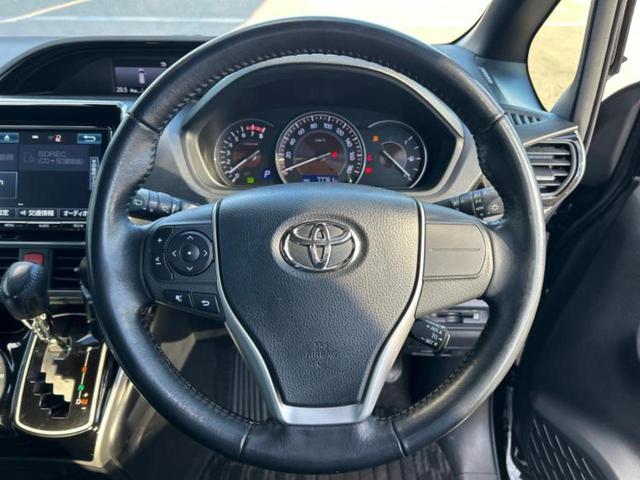 エスクァイア Xi 保証書/純正 9インチ SDナビ/フリップダウンモニター 純正 12.1インチ/トヨタセーフティセンス/両側電動スライドドア/車線逸脱防止支援システム/パーキングアシスト バックガイド バックカメラ(15枚目)