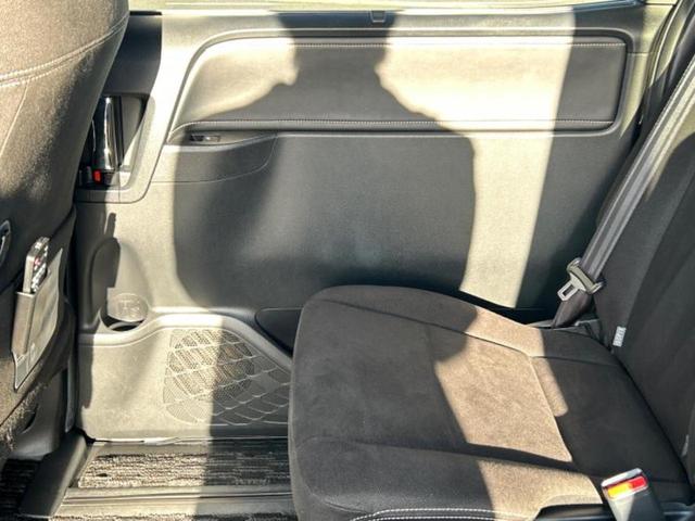 エスクァイア Xi 保証書/純正 9インチ SDナビ/フリップダウンモニター 純正 12.1インチ/トヨタセーフティセンス/両側電動スライドドア/車線逸脱防止支援システム/パーキングアシスト バックガイド バックカメラ(23枚目)