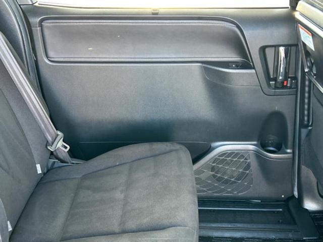 エスクァイア Xi 保証書/純正 9インチ SDナビ/フリップダウンモニター 純正 12.1インチ/トヨタセーフティセンス/両側電動スライドドア/車線逸脱防止支援システム/パーキングアシスト バックガイド バックカメラ(25枚目)