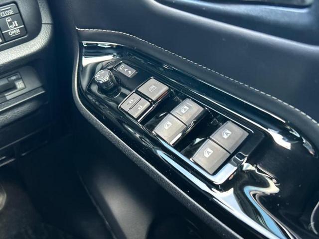 エスクァイア Xi 保証書/純正 9インチ SDナビ/フリップダウンモニター 純正 12.1インチ/トヨタセーフティセンス/両側電動スライドドア/車線逸脱防止支援システム/パーキングアシスト バックガイド バックカメラ(28枚目)