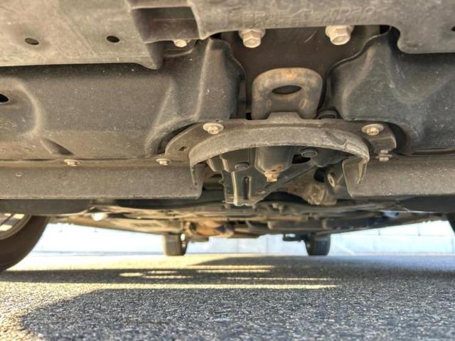 エスクァイア Xi 保証書/純正 9インチ SDナビ/フリップダウンモニター 純正 12.1インチ/トヨタセーフティセンス/両側電動スライドドア/車線逸脱防止支援システム/パーキングアシスト バックガイド バックカメラ(46枚目)