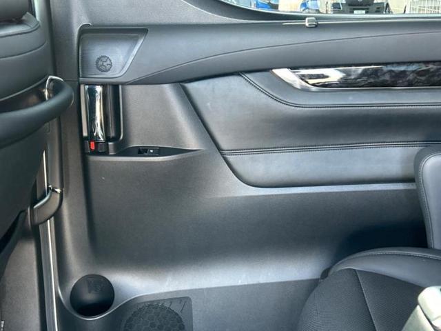 アルファード S Cパッケージ 新品タイヤ/サンルーフ/モデリスタエアロ/保証書/ディスプレイオーディオ+ナビ9インチ/フリップダウンモニター 純正 12.1インチ/トヨタセーフティセンス/両側電動スライドドア 衝突被害軽減システム(23枚目)