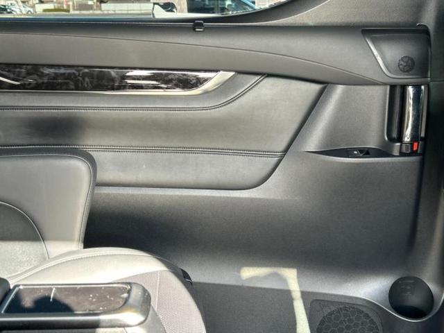 アルファード S Cパッケージ 新品タイヤ/サンルーフ/モデリスタエアロ/保証書/ディスプレイオーディオ+ナビ9インチ/フリップダウンモニター 純正 12.1インチ/トヨタセーフティセンス/両側電動スライドドア 衝突被害軽減システム(25枚目)