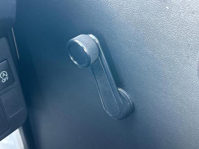 ハイゼットカーゴ スペシャル　保証書／ＥＴＣ／ＥＢＤ付ＡＢＳ／横滑り防止装置／アイドリングストップ／エアバッグ　運転席／エアバッグ　助手席／パワーステアリング／オートライト／マニュアルエアコン／取扱説明書／ユーザー買取車（17枚目）