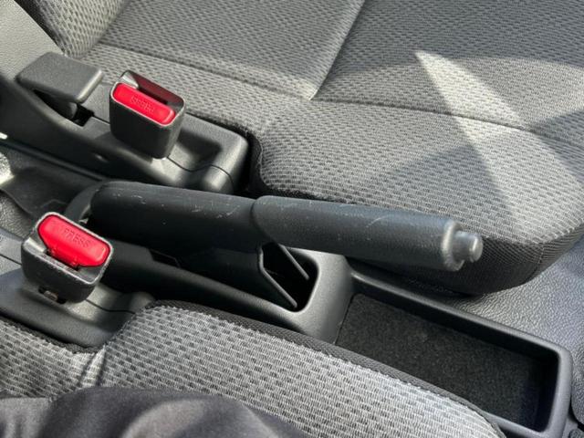 ハイゼットカーゴ スペシャル　保証書／ＥＴＣ／ＥＢＤ付ＡＢＳ／横滑り防止装置／アイドリングストップ／エアバッグ　運転席／エアバッグ　助手席／パワーステアリング／オートライト／マニュアルエアコン／取扱説明書／ユーザー買取車（35枚目）